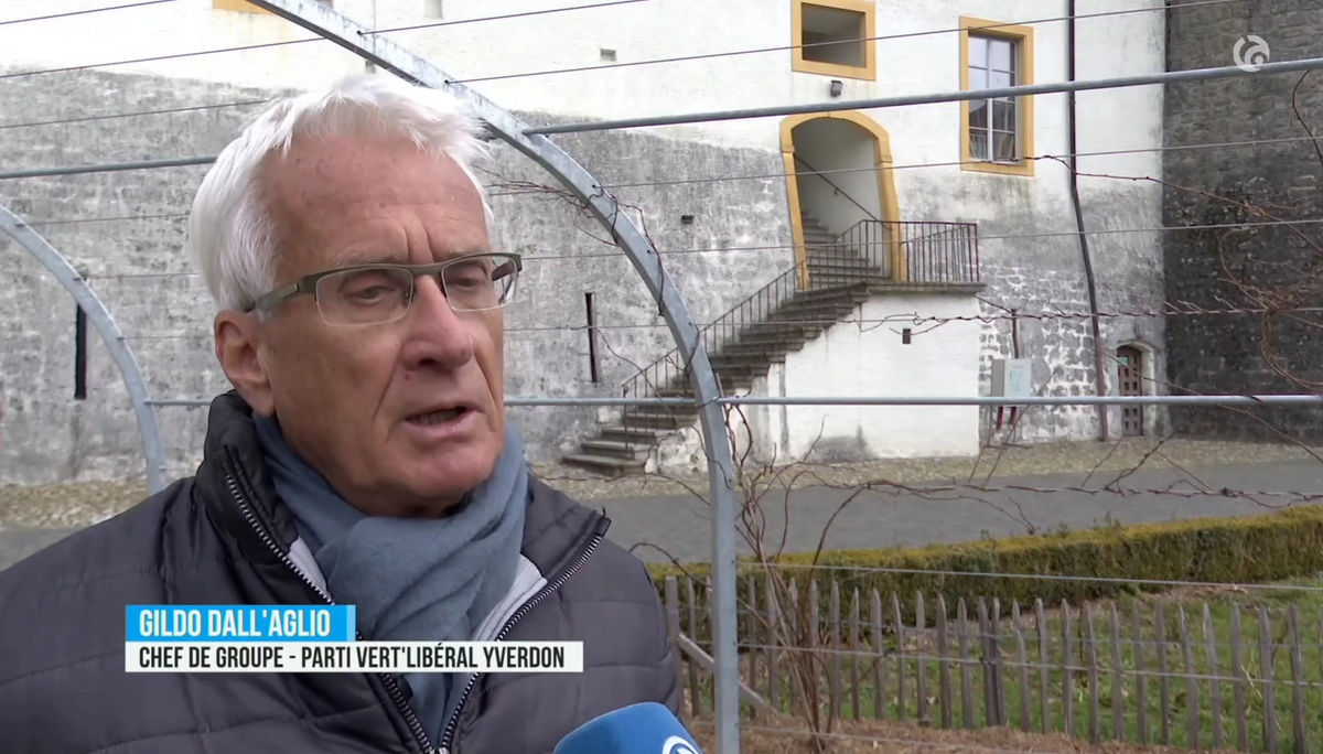 Un candidat déchu qui depuis des années refuse de débattre mes propositions, les caricatures, prétend que leur place est à "la poubelle", pour ensuite m'accuser de ne pas chercher des solutions et d'être dans l'insulte. Il n'est jamais trop tard pour l'introspection mon cher Gildo...